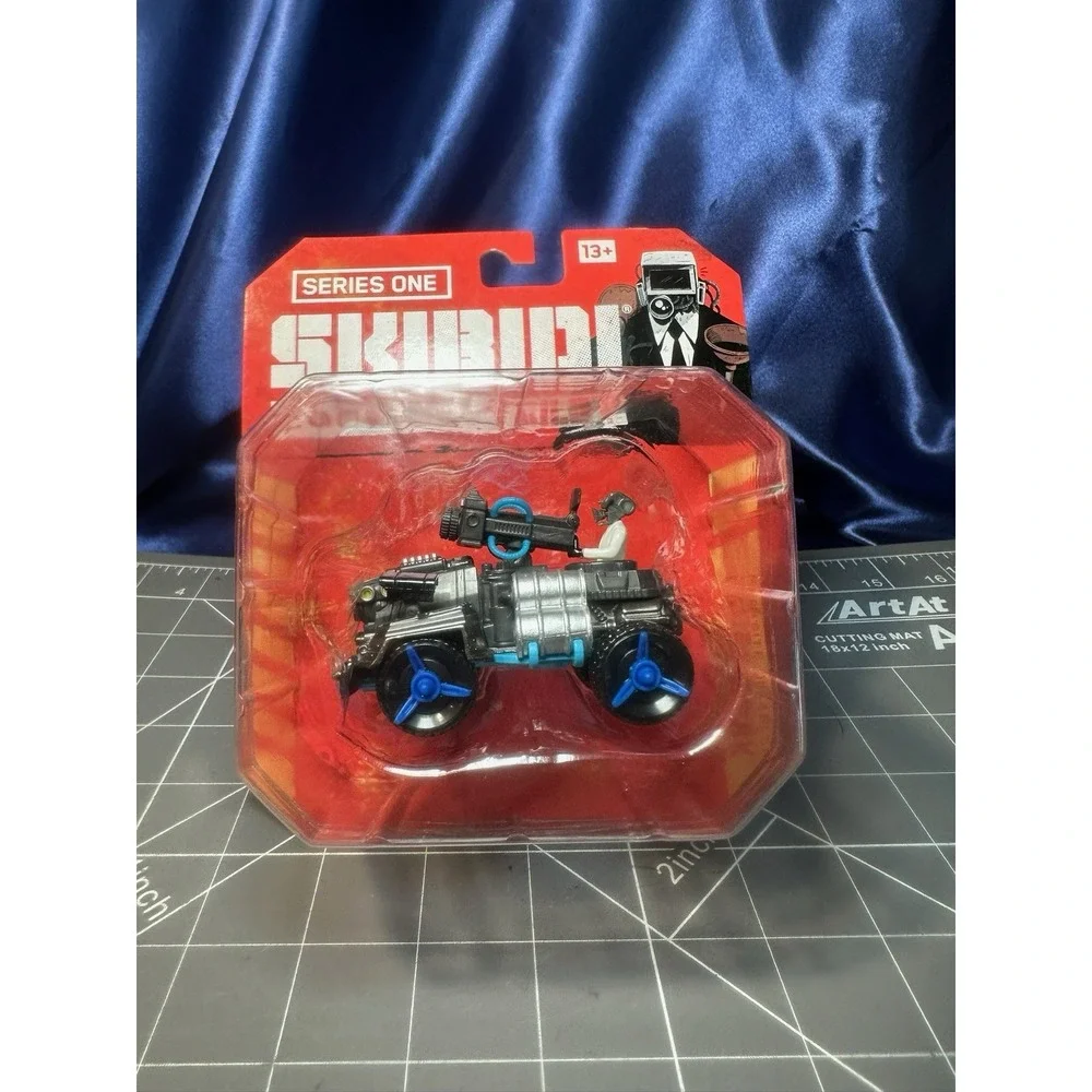 Skibidi Toilet Classic Series One Parasite Disabler Laser Tank New/Sealed In Box